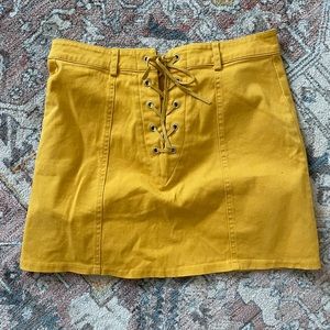Yellow tie-up skirt